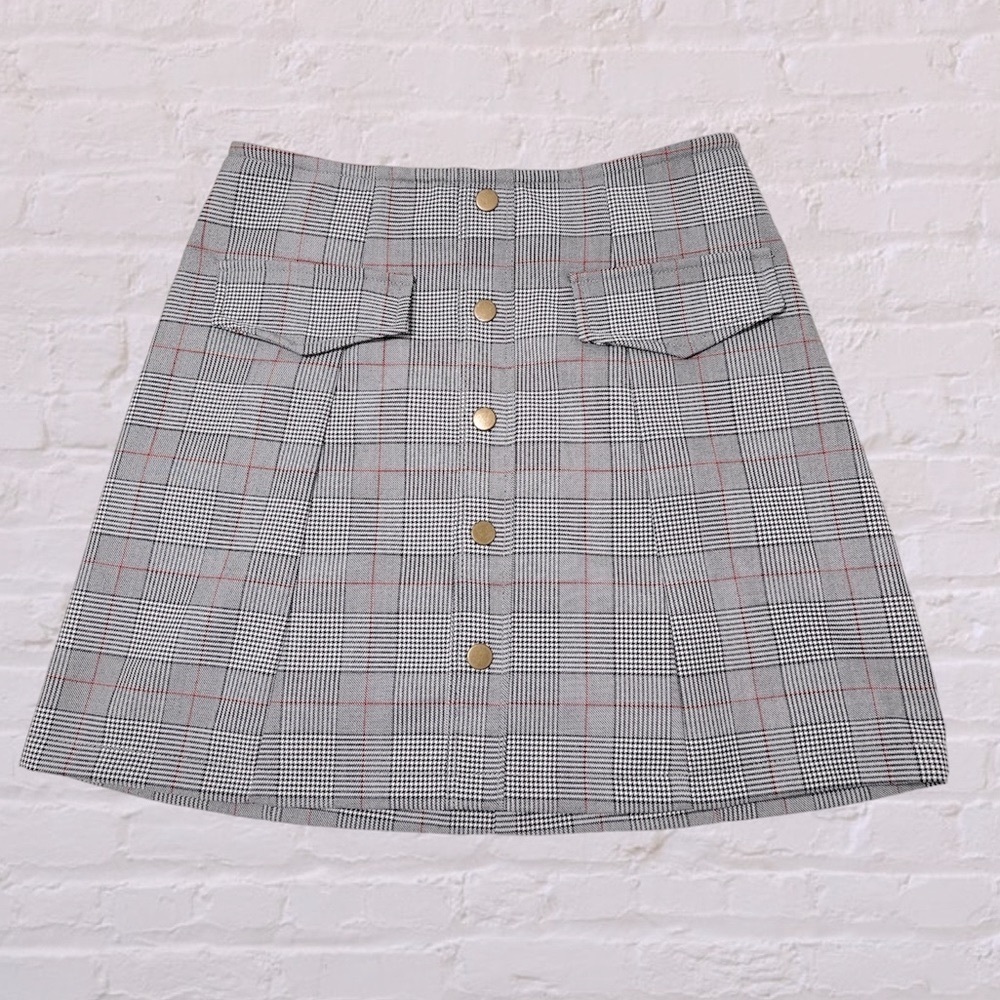 Gloria jeans Grey and Black Plaid Mini Skirt button front XS /90s